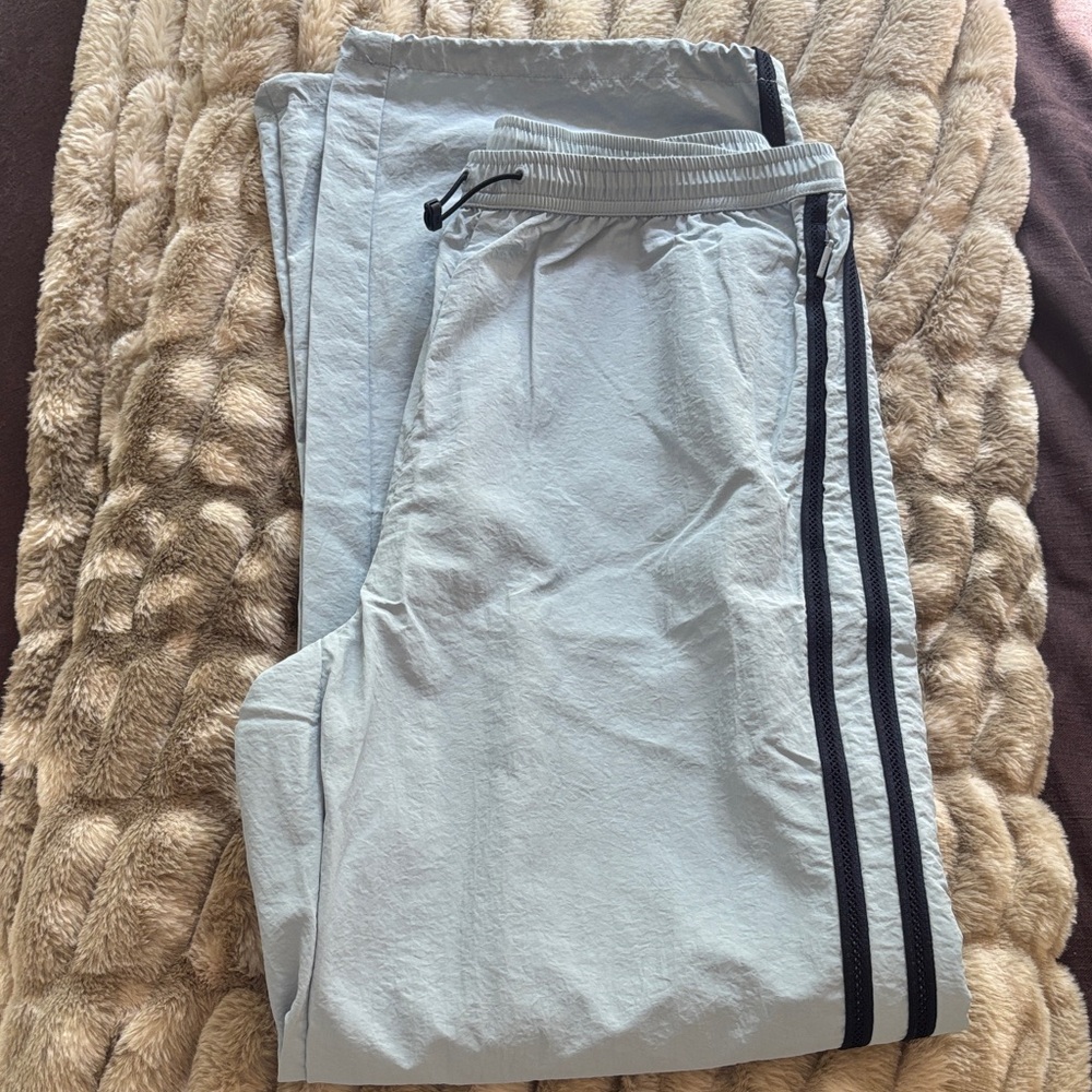 Aritzia Track Pants - Picture 4 of 4